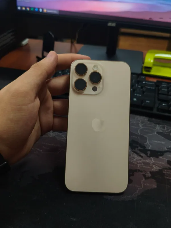 iphone 16pro max desert 1