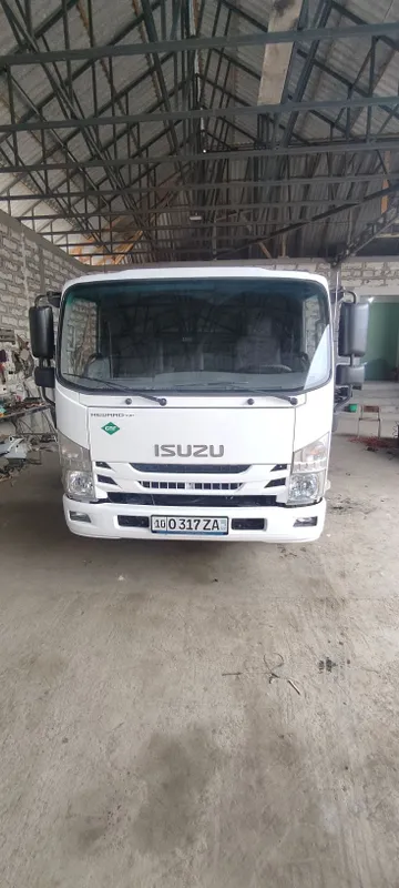 Isuzu avtobusdan yasalgan matori karobka zadni moʻs avtobus 4 Isuzu avtobusdan yasalgan matori karobka zadni moʻs avtobus 4