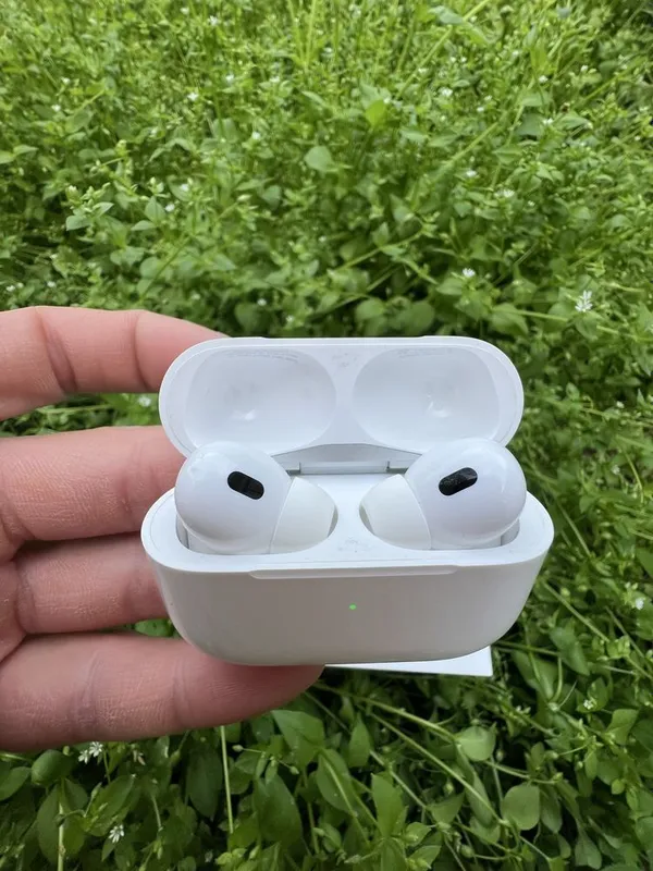 Airpods pro 2 Original naushnik sotiladi srochna Airpods pro 2 Original naushnik sotiladi srochna