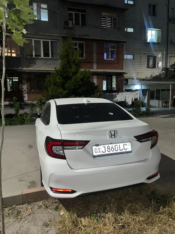 Продается машина Honda Crider — фото 2