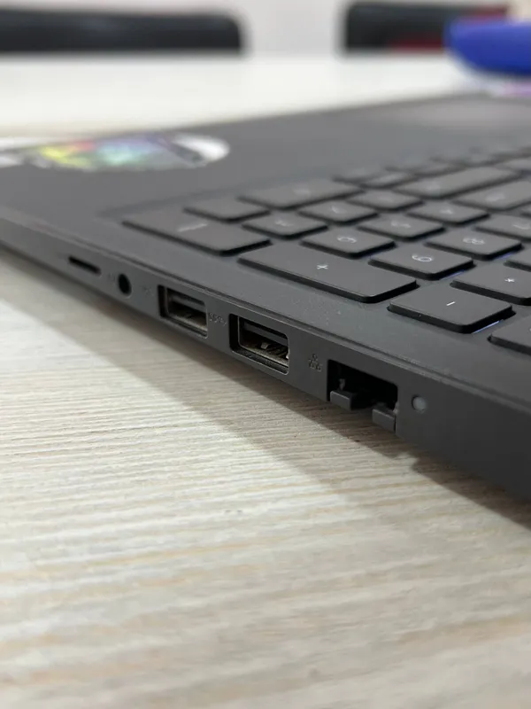 Dell Latitude i5 | 512GB SSD | Touchscreen | Идеал 6 Dell Latitude i5 | 512GB SSD | Touchscreen | Идеал 6