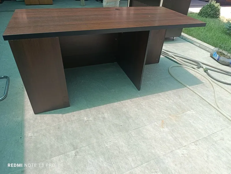 Продам стол для кассы 3