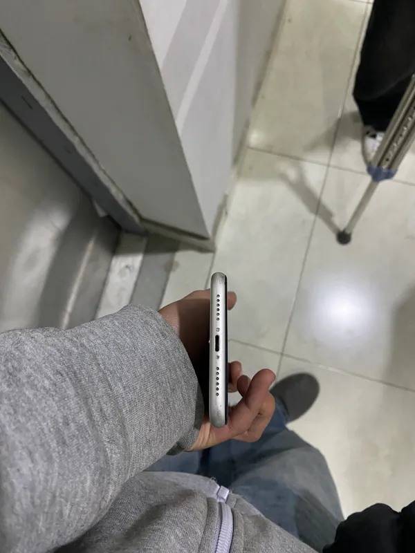 Продаётся iPhone 11 64 ГБ 5 Продаётся iPhone 11 64 ГБ 5