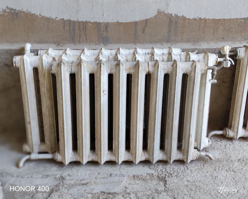 Isitish uchun cho‘yan radiatorlar sotiladi. 1