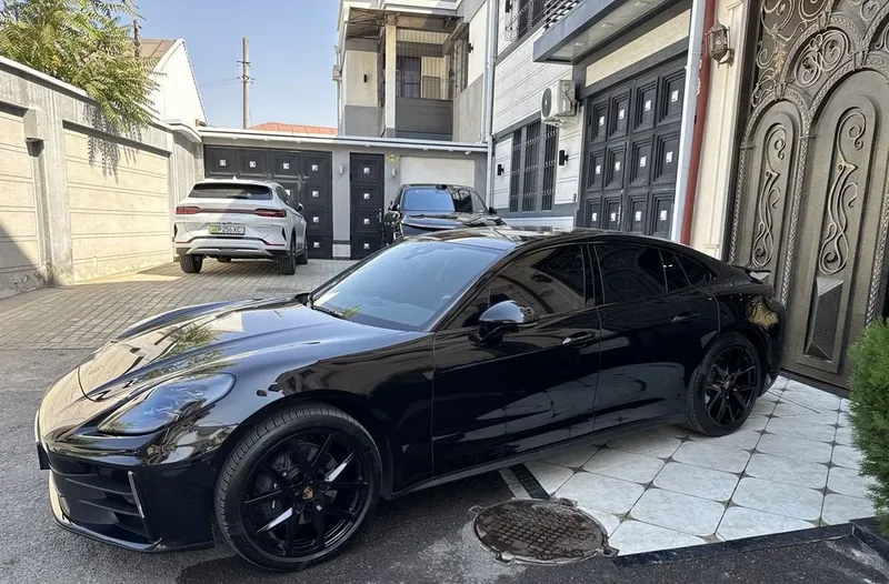Porsche panamera 4 3 Porsche panamera 4 3
