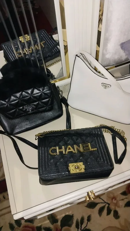 Сумки брендовые Prada Chanel, были куплены за 200, 50.000 1