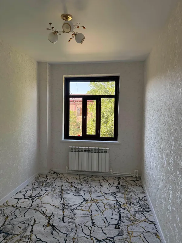 Продаю Квартиру Центре городе Кагане 3 Комнатная 2 Этаж — фото 2