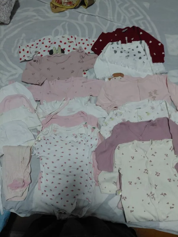 Продам за смешную цену вещи для девочки до годикаа 1