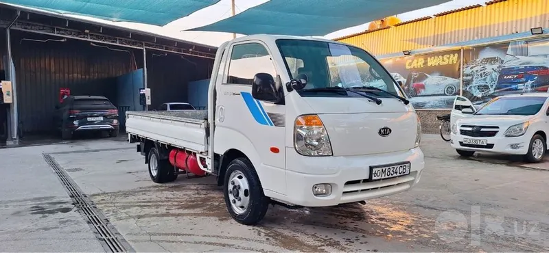 Kia Bongo 3 1,4 т 2 Kia Bongo 3 1,4 т 2
