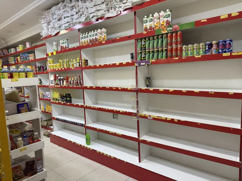 Tayyor biznes magazin sotiladi