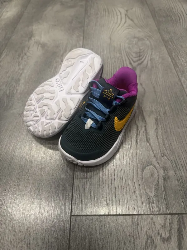 Кроссовки Nike (оригинал) Кроссовки Nike (оригинал)