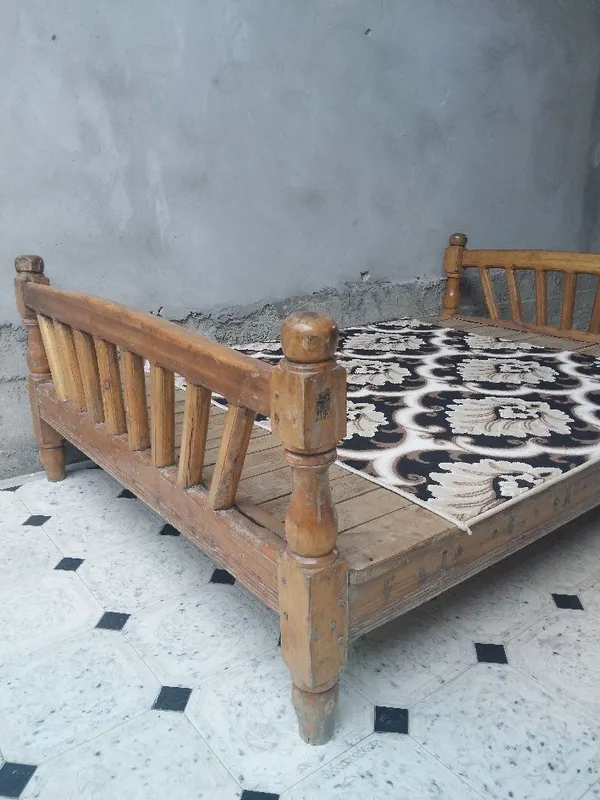 Продаю топчан и скамейку 3 Продаю топчан и скамейку 3