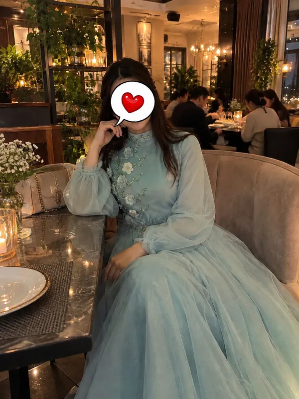 vecherniy ko'ylak  1 marta kiyilgan holati yaxshi 5