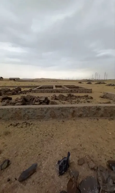 Uchastka sotiladi