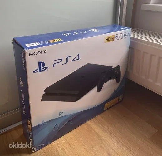 Playstation 4 slim