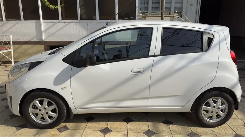 Spark 56.000 km yurgan 6.300$ 8