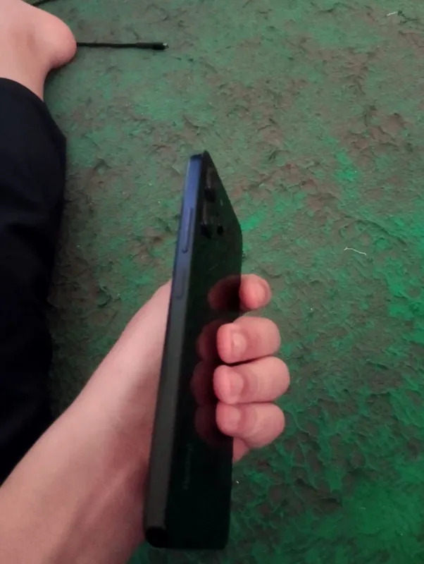 Telefon srochno sotiladi 4