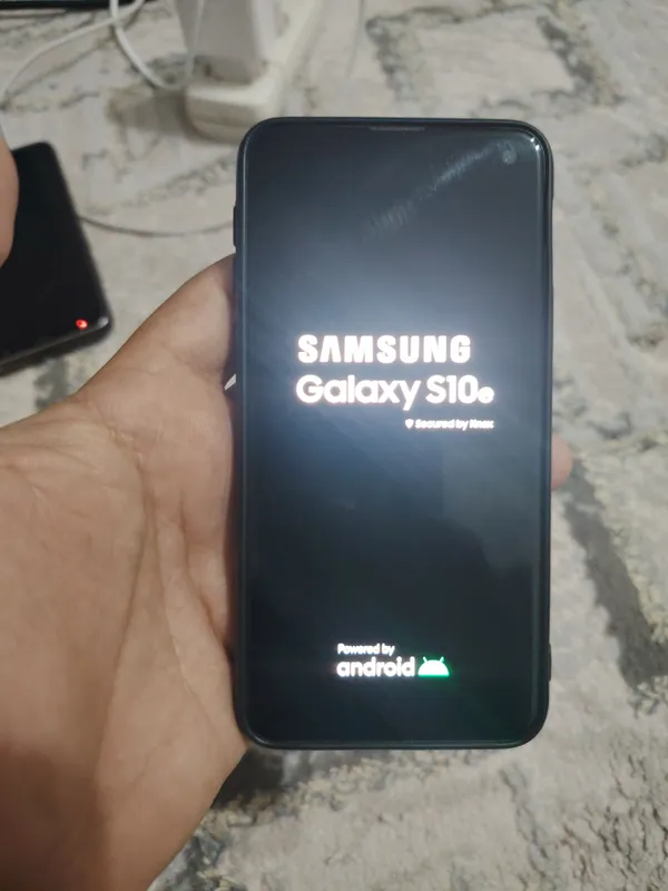 Samsung S10, состояние отличное 3 Samsung S10, состояние отличное 3