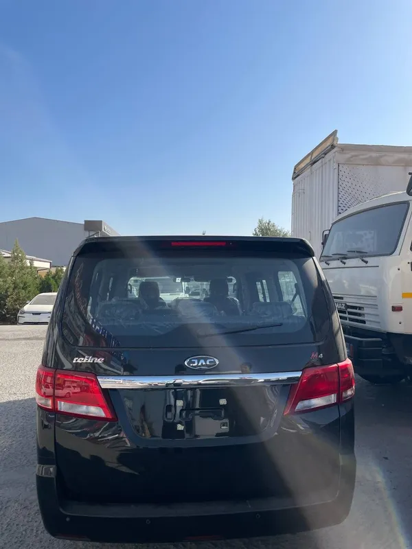 Jac M4 CHina motors miniven 3 Jac M4 CHina motors miniven 3