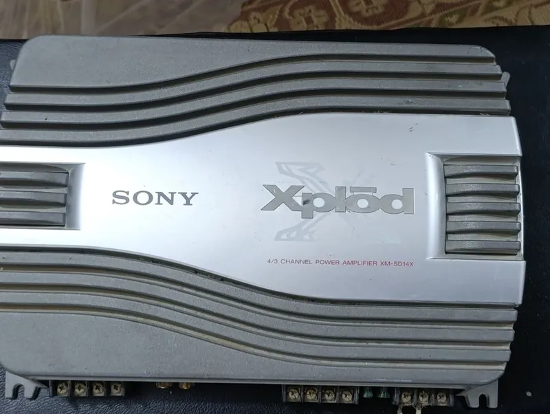 Sony kuchaytirgichi sotiladi 2