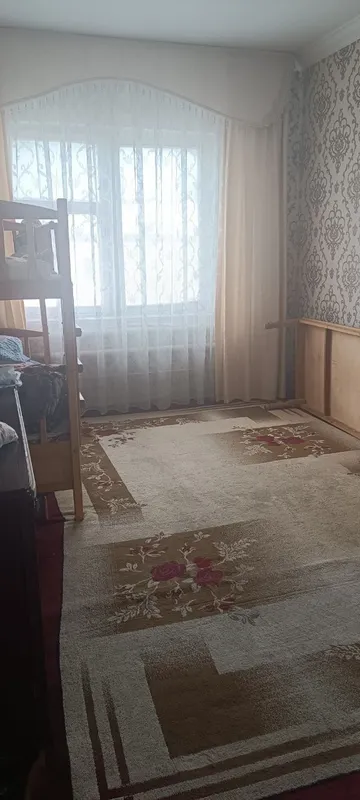 Продаю 1в2/5/5, 42м2, болкон 2×6. Ибн Сино 2. 1 Продаю 1в2/5/5, 42м2, болкон 2×6. Ибн Сино 2. 1