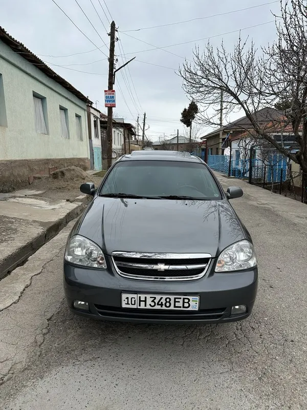 Lacetti 1.6 avtomat 2013 1