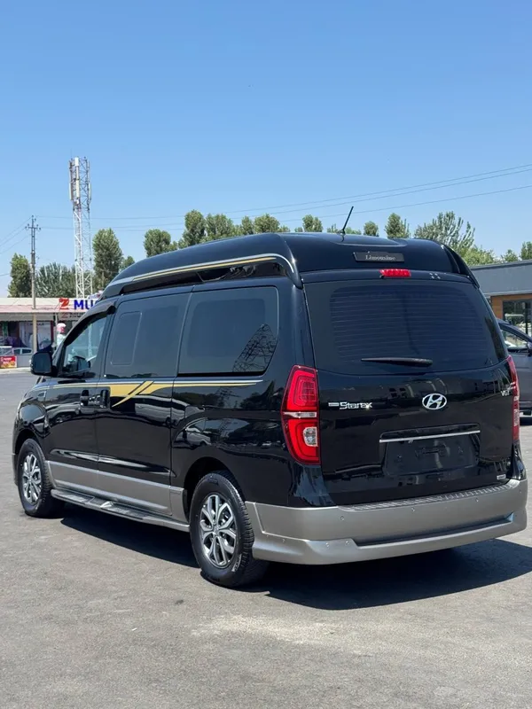 Hyundai grand starex 4 Hyundai grand starex 4