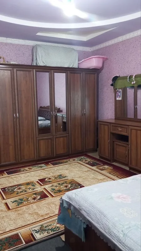 Hovli uy sotiladi.Xonalar soni 6ta oshxona ,garaj bogʻi bor . — фото 4