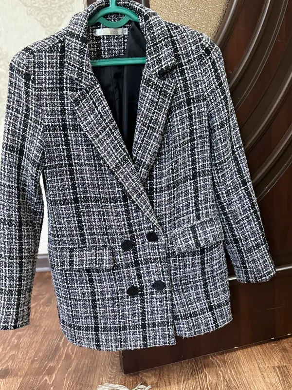 Ayollar pidjaki, kostumi 1 Ayollar pidjaki, kostumi 1