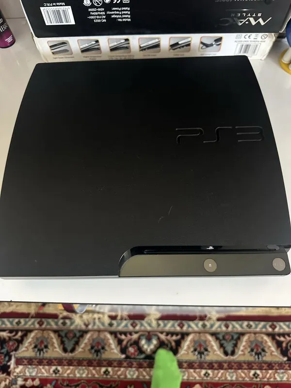 Playstation 3 slim/256gb/2 ta pult — фото 1