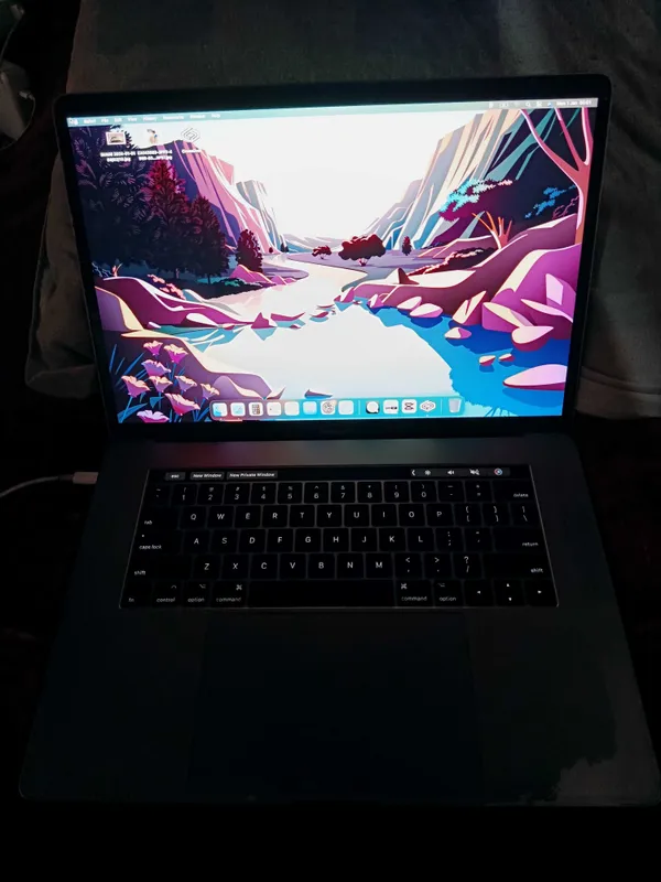 Macbook pro A1707 2 Macbook pro A1707 2