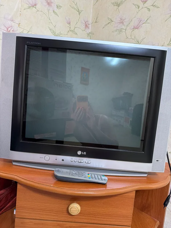 Телевизор LG 2 Телевизор LG 2