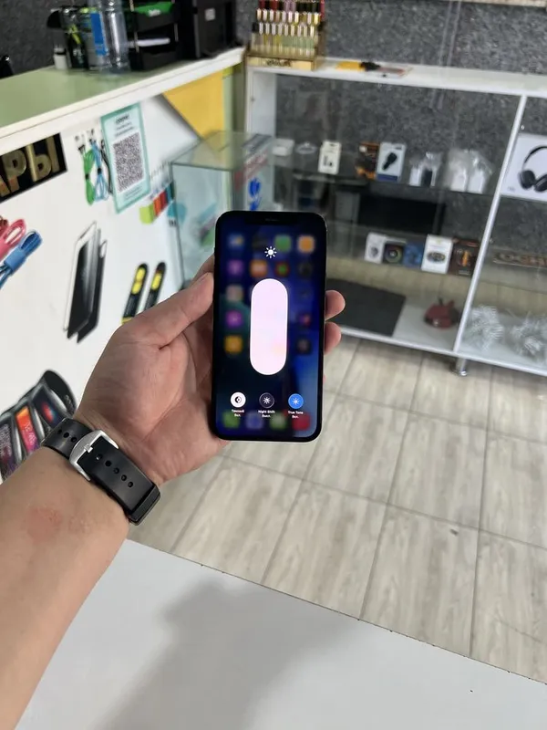 Iphone 12 radnoy srochna 3