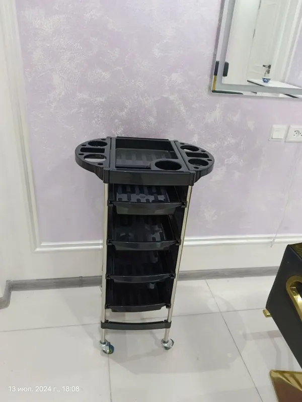 Тележка для салона красаты