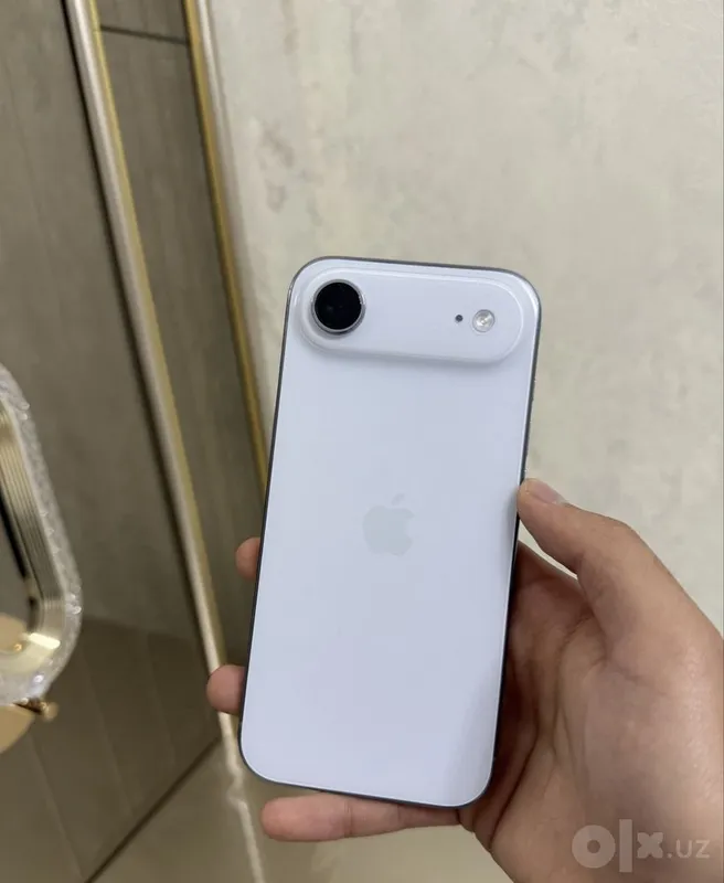 Iphone Air продам год гарантия 2 Iphone Air продам год гарантия 2