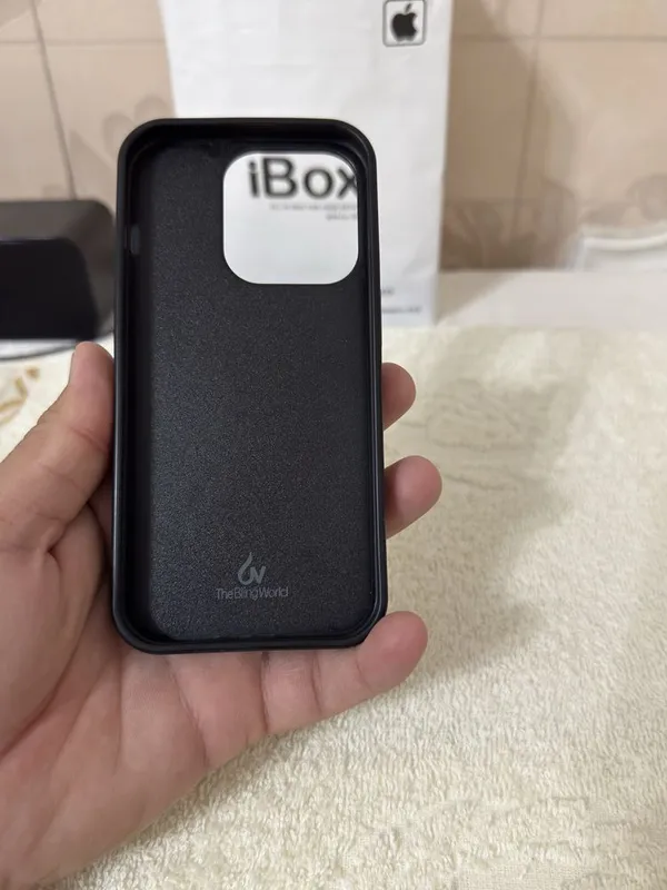 iPhone 15 Pro uchun ayollarga xos bejirim orginal chexol. 70 000 soʻm — фото 1