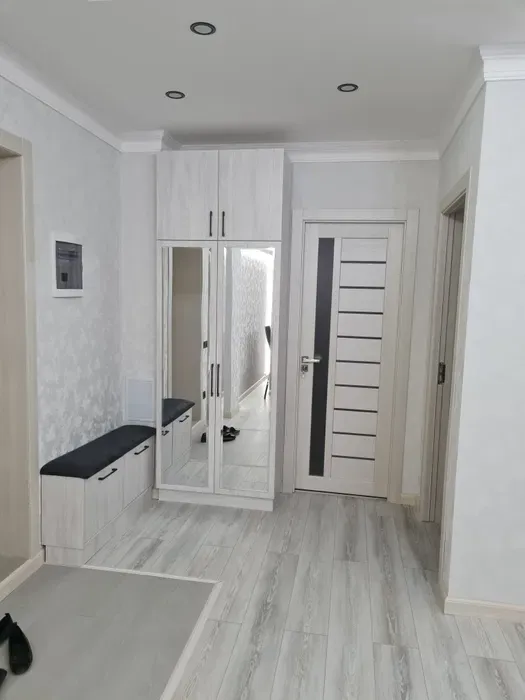 Rakatda shoshilinch ijaraga kvartira beriladi 1