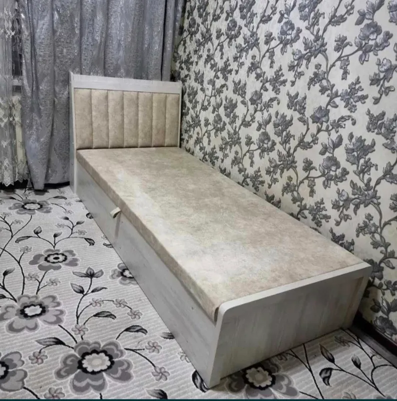 б/у кровать 2 шт