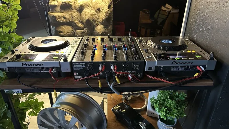 Продам Dj оборудования, Pioneer Cdj 850 2x и микшер Allen Heath 42 — фото 2