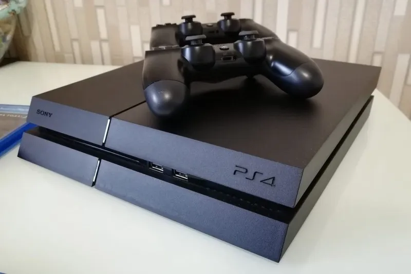 Ps 4 fat ideal holda