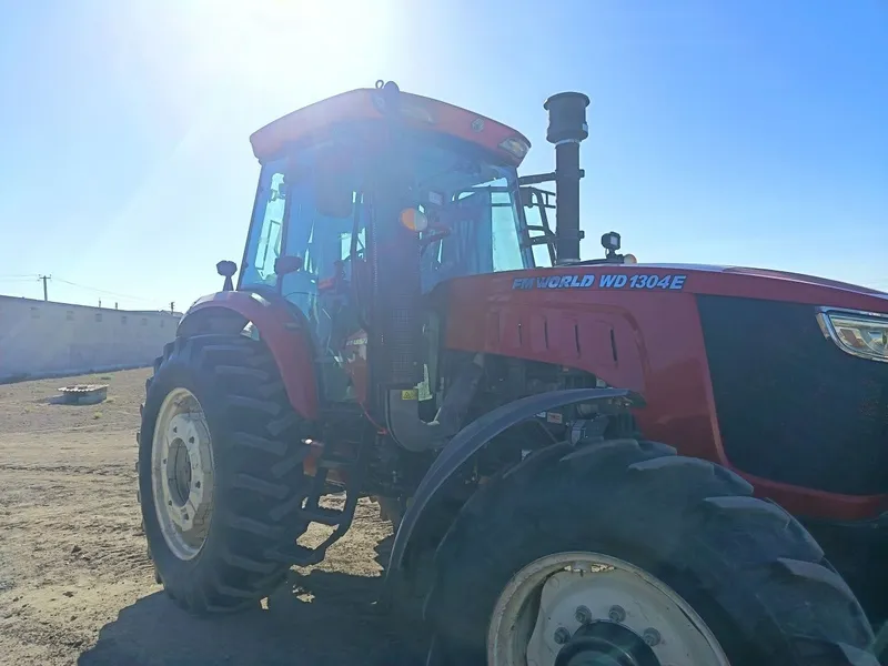 FM WORLD WD 1304 E Traktor 4