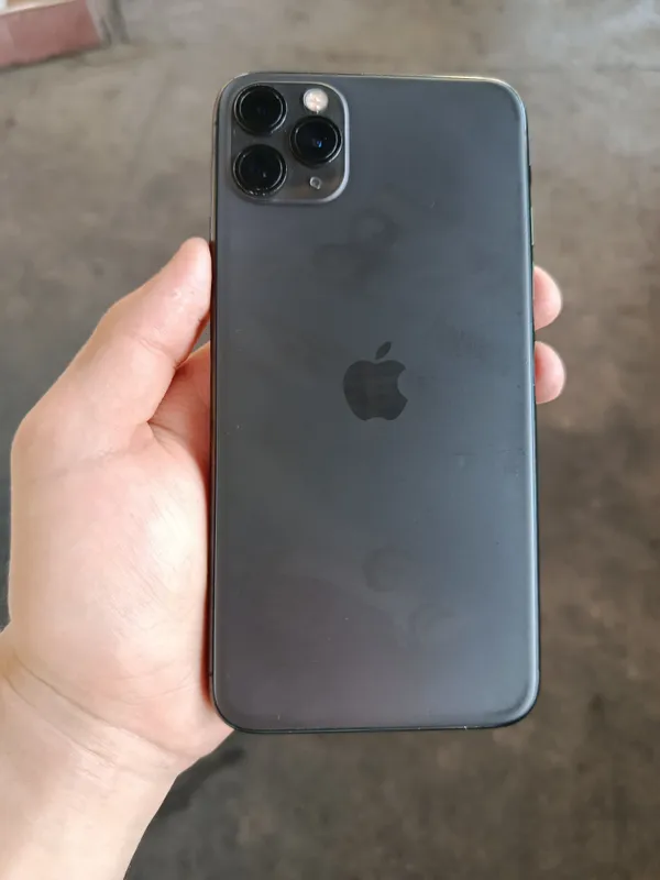 iphone 11 proʻ max — фото 1
