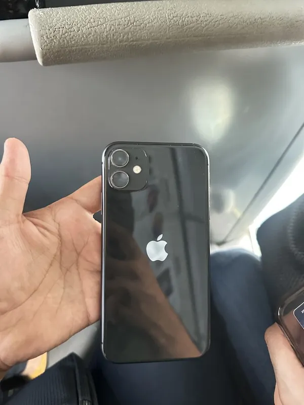 Iphone 11 sotiladi 2