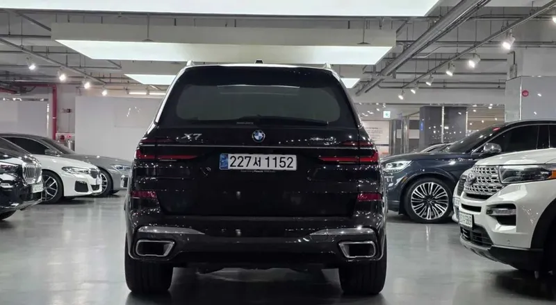 BMW X7 X-drive 40i — фото 3