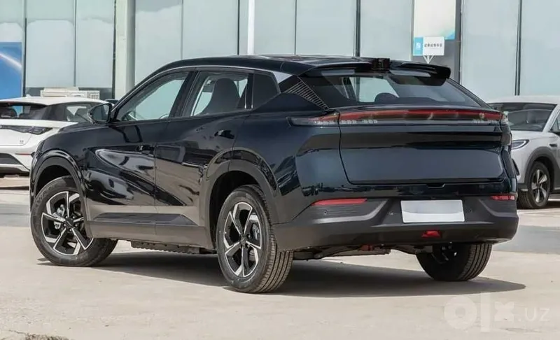 DONGFENG AEOLUS L7 EV 2026 - Идеальный баланс цены и опций 2 DONGFENG AEOLUS L7 EV 2026 - Идеальный баланс цены и опций 2