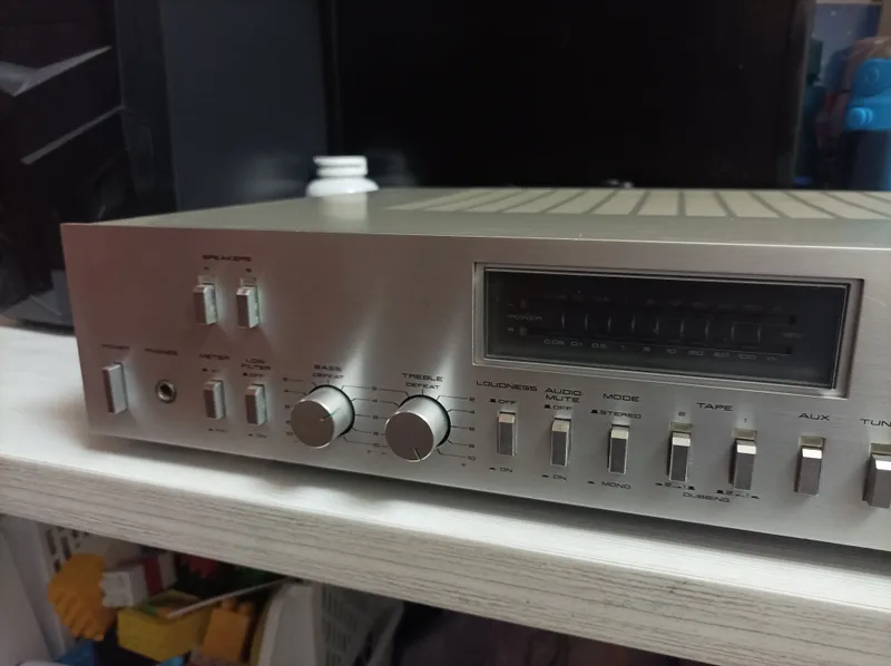 Усилитель Akai продаётся, состояние отличное 6 Усилитель Akai продаётся, состояние отличное 6
