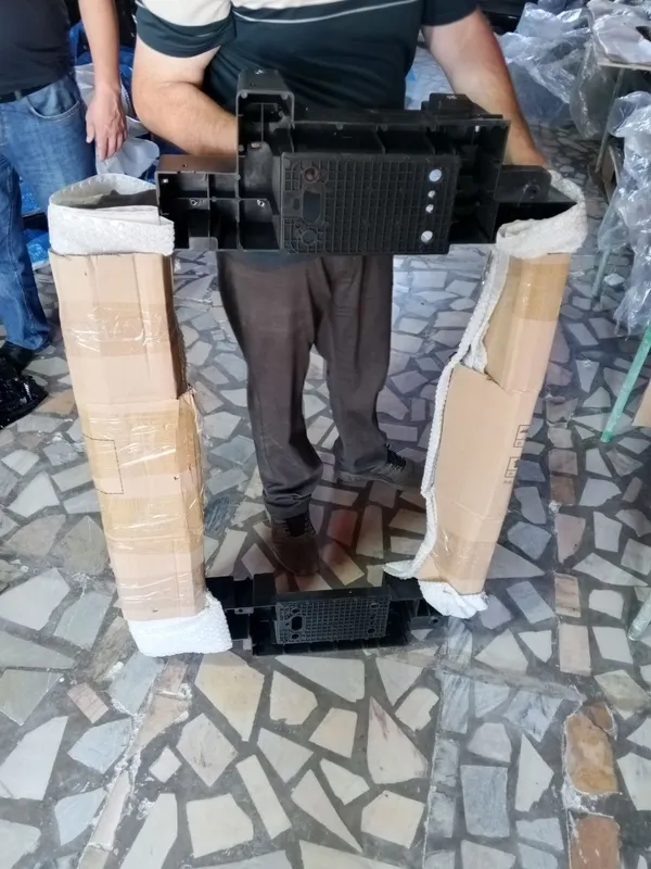 Рама радиатора Dongfeng EP008. Rama radiator 008 1