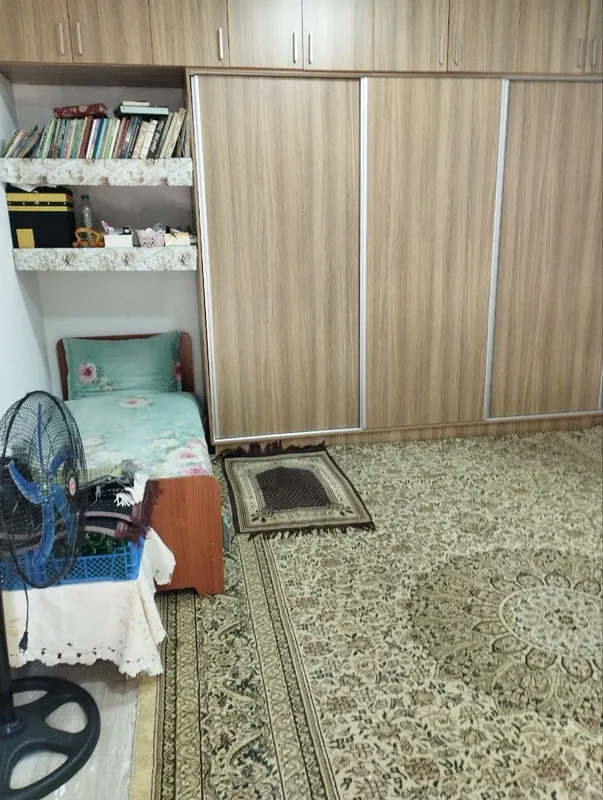 2.35 sotiladi toshmi postdan 7km 4