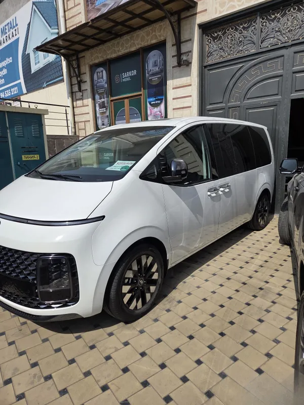 Hyundai staria full 2 Hyundai staria full 2
