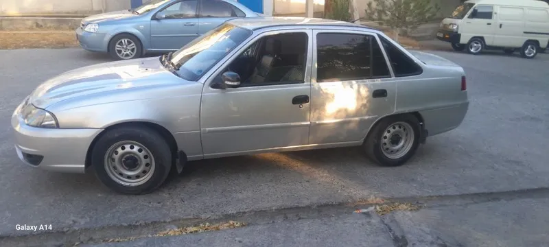 Nexia 2 yili 2014 naxtga sotiladi yo barter laboga